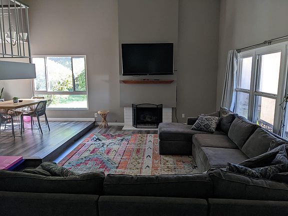 4th image of 1068 S Winston Ct
