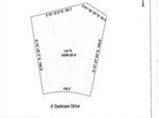 5548 E Dartmoor Dr, Monroe, MI 48161