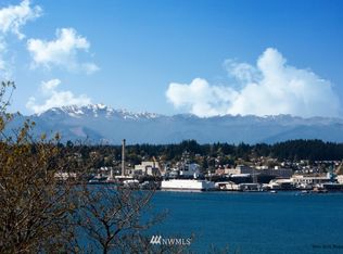 201 Farragut Ave N, Pt Orchard, WA 98366