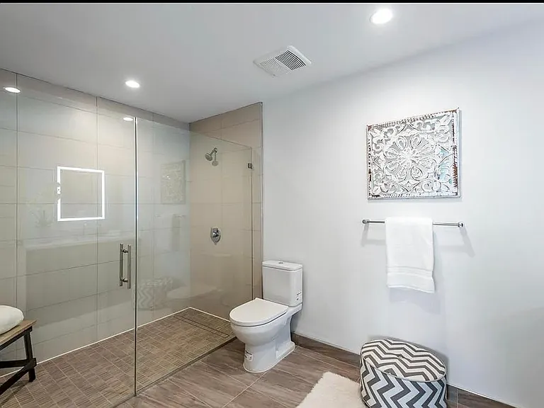 1906 Overland Ave #202 — Photo 7