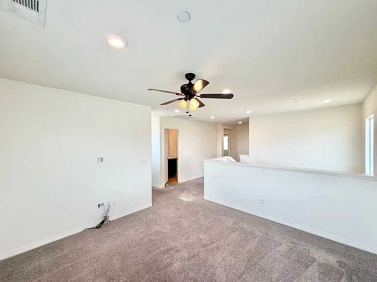 30136 Sutton Ct — Photo 21