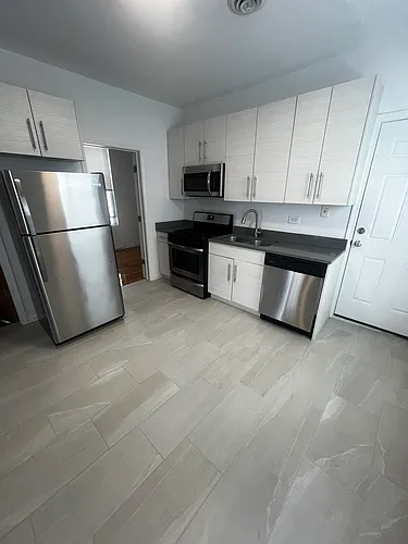 1516 N Greenview Ave #2R Photo 1