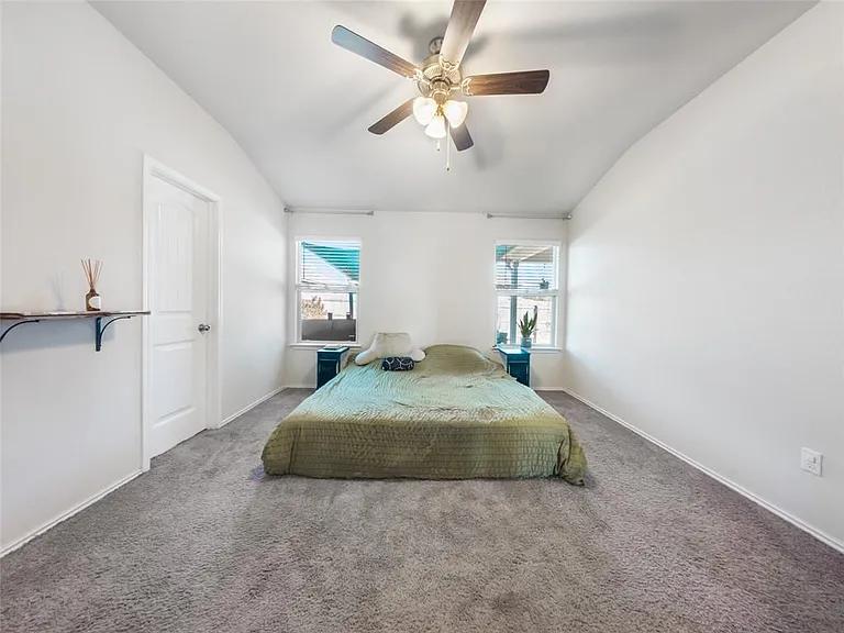 137 Hematite Ln — Photo 15