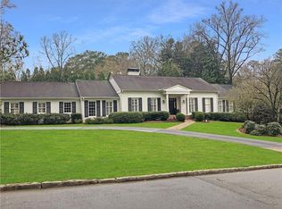 1033 Foxcroft Rd NW, Atlanta, GA 30327