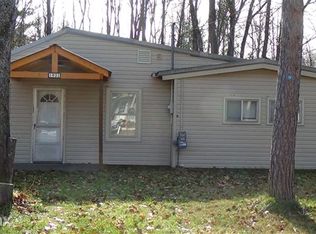 1931 John St, Gaylord, MI 49735