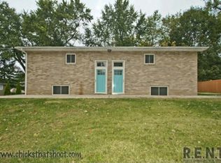 33 Muskoka Dr, Akron, OH 44319