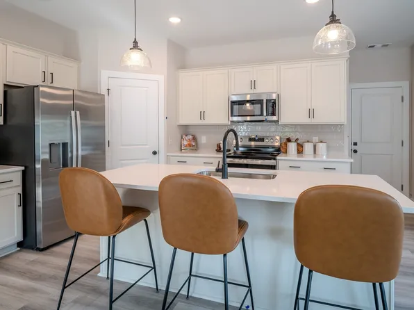 507 Hartmann Landing Way, Lebanon, TN 37090
