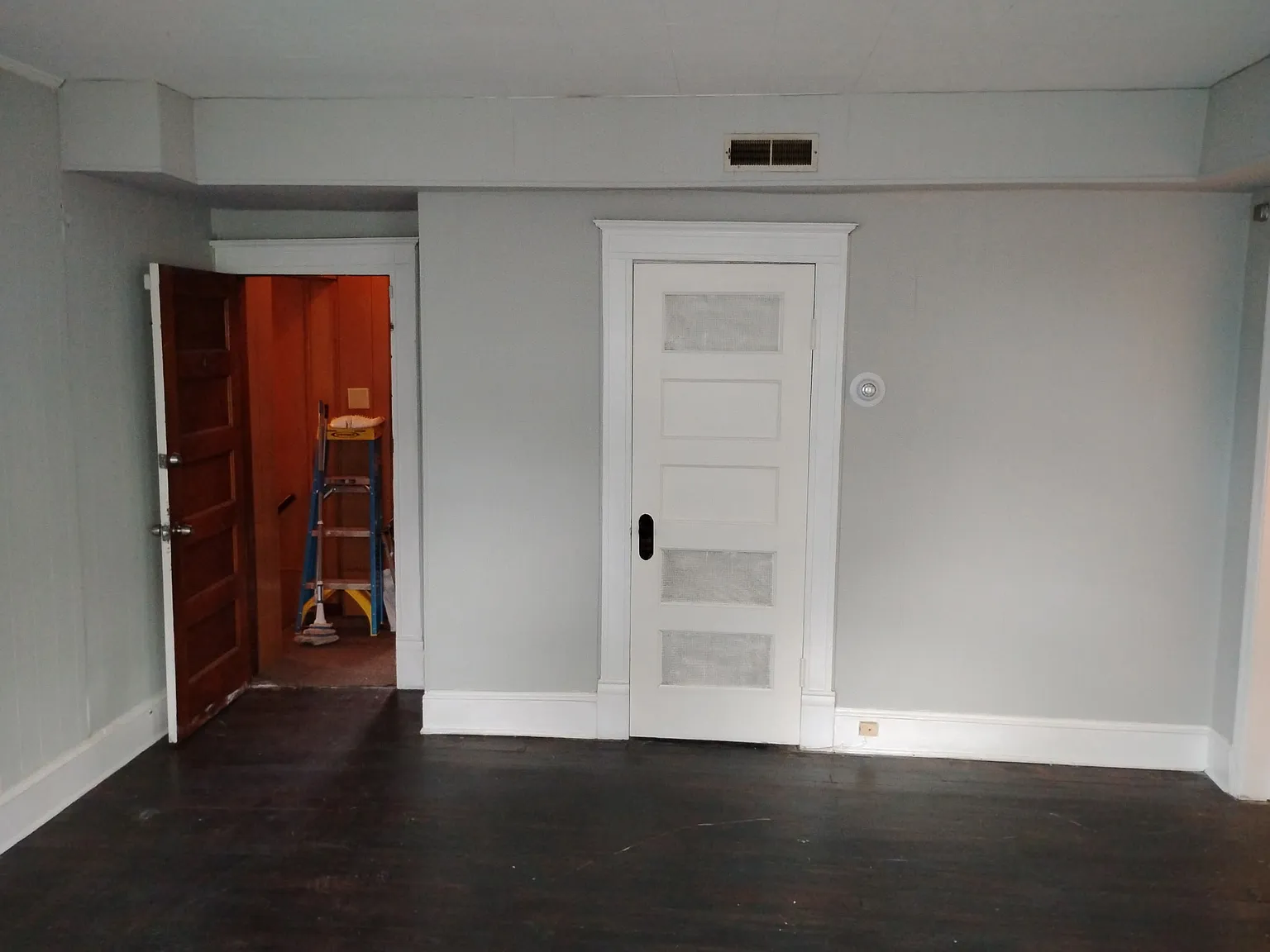 1 bed, 720 sqft, $1,200 — Photo 4
