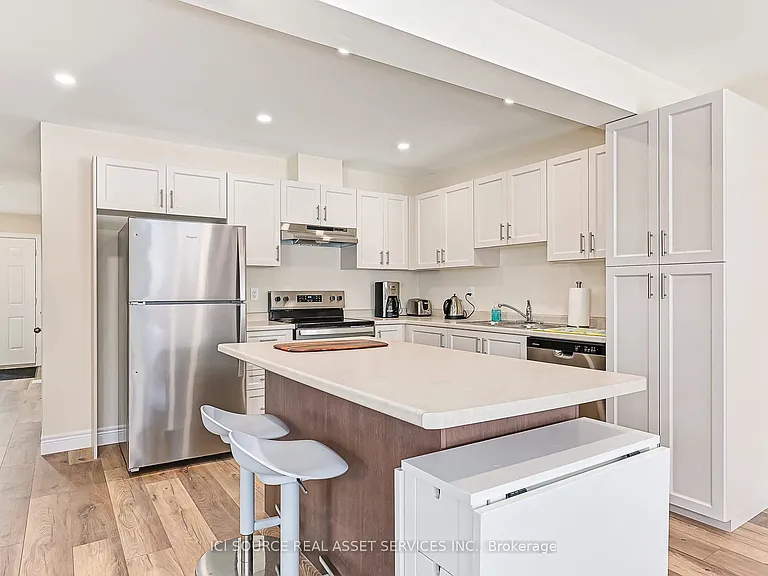 207 Equality Dr — Photo 2