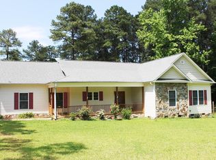 140 Swain Ln, West End, NC 27376