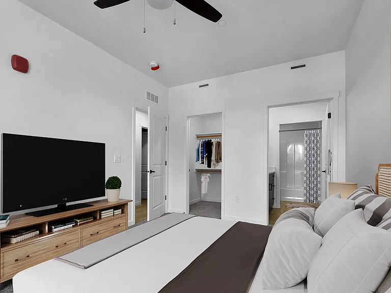Milstick Apartments — Photo 11