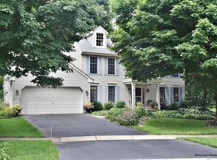 1730 Forest Ridge Rd, St Charles, IL 60174