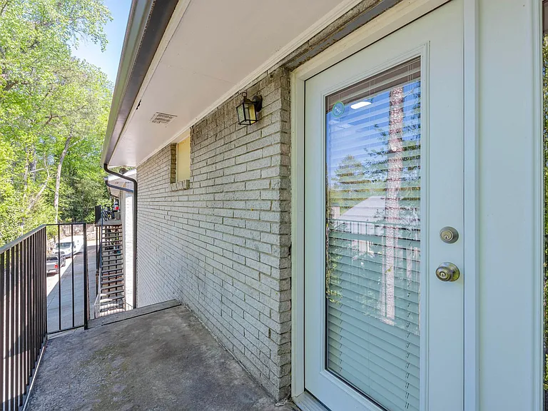 Monteleone Apartments in Atlanta, GA | Apartments Near Emory & Briarcliff Road Living — Photo 32