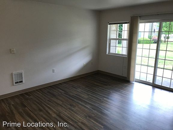 2nd image of 3007 Borst Ave APT D9
