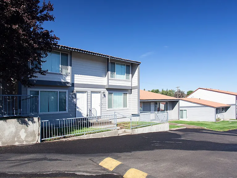 Aspen Hills Apartments — Photo 35