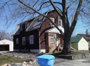 923 Pacific Ave, Lansing, MI 48910