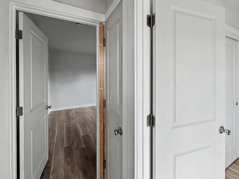 8 Midland Rd — Photo 10