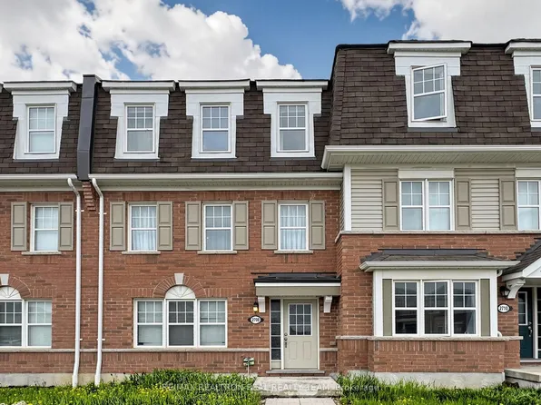 2708 Burkholder Dr, Pickering, ON L1X 0G2