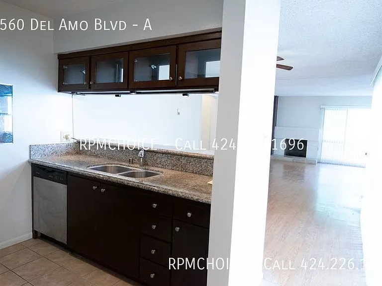 3560 Del Amo Blvd #A — Photo 8