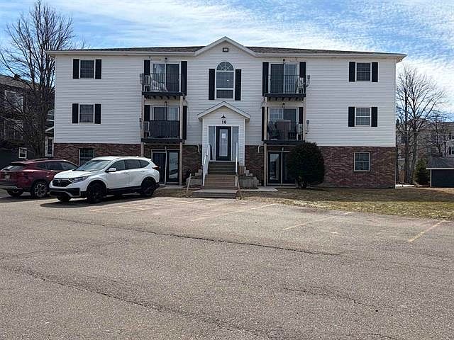 1st image of 7 Glen Stewart Dr Unit 7