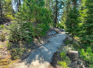 17 Timber Dr, Shaver Lake, CA 93664