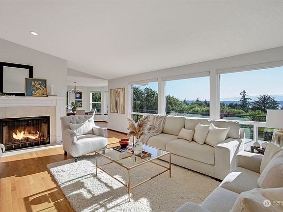 4th image of 5508 Sealawn Avenue NE