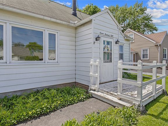 3rd image of 708 Orwood Pl