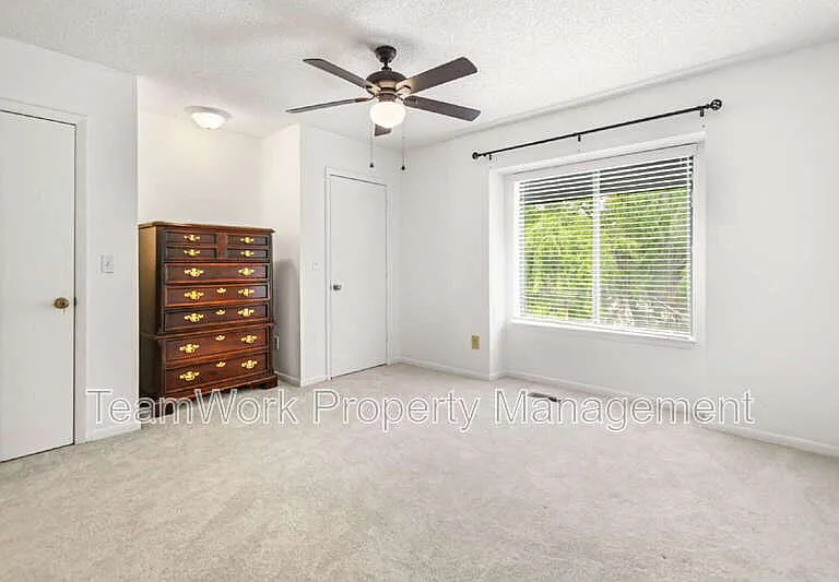 1161 Shadow Lake Cir #E — Photo 23
