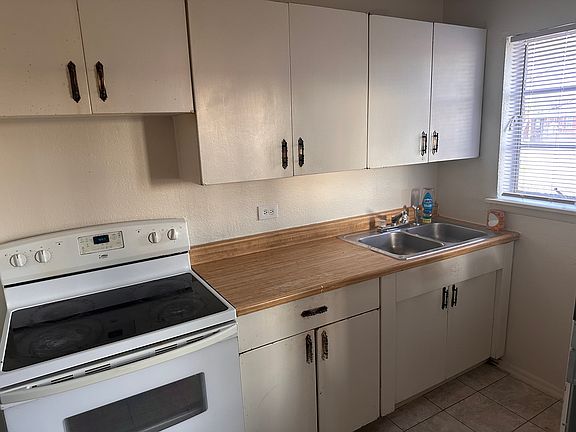 3rd image of 3108 W Kansas Ave APT A
