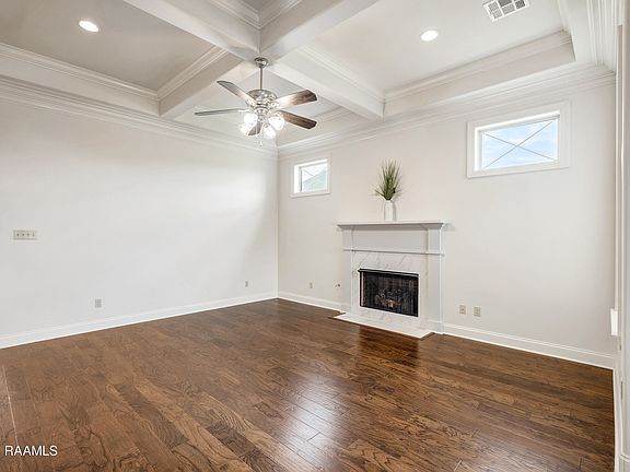 4th image of 100 Golden Cypress Dr