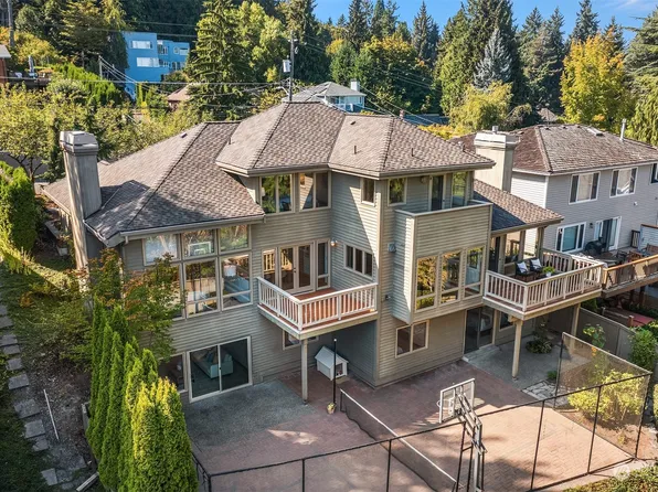 8924 45th Avenue NE, Seattle, WA 98115
