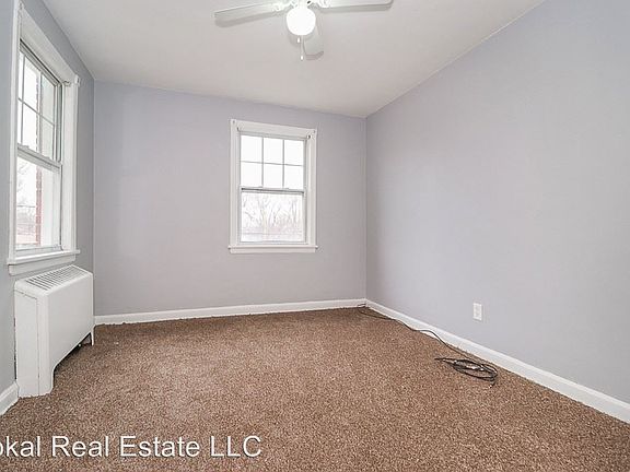 3rd image of 4027 Rocky River Dr APT 8