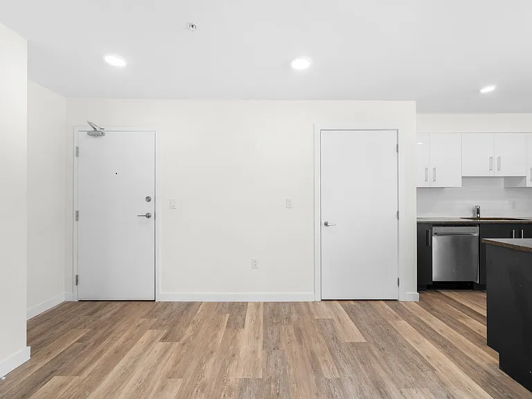 72 Primrose St #201 — Photo 10