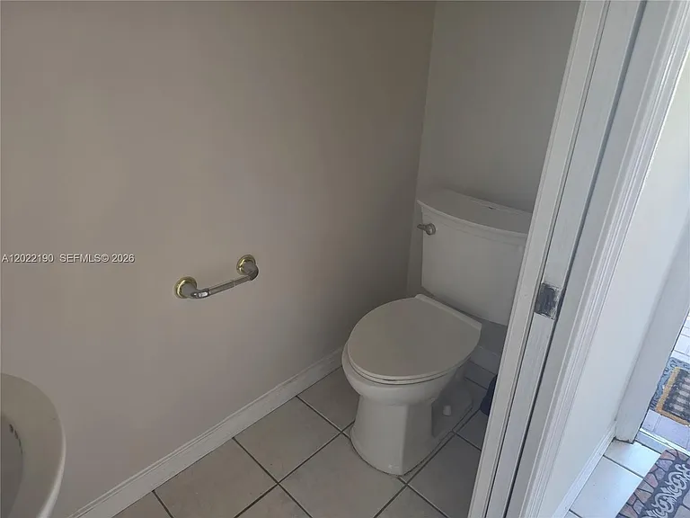 9521 NW 42nd St #9521 — Photo 14