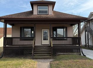 640 E Ferguson Ave, Wood River, IL