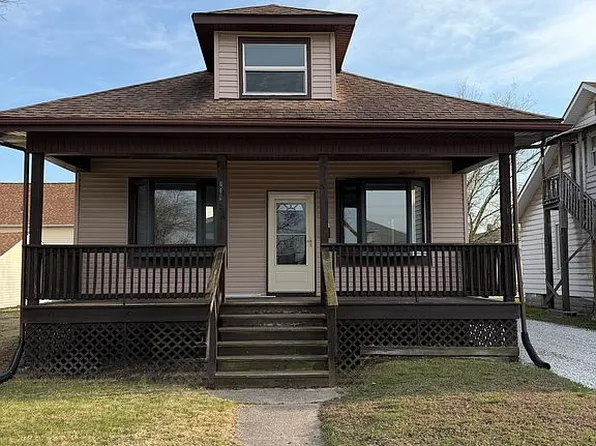 640 E Ferguson Ave, Wood River, IL 62095