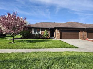 559 Chinook Dr, Defiance, OH
