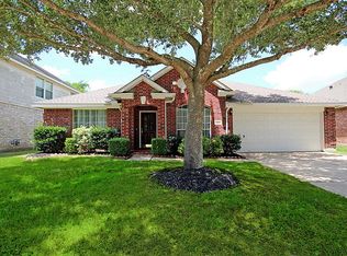 822 Norfolk Dr, Pearland, TX 77584