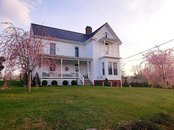 5th image of 109 Parsonage Ave