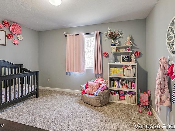 5th image of 14940 Treevalley Dr NE