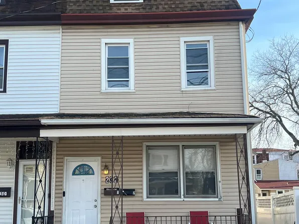 232 W Union St #B, Burlington, NJ 08016