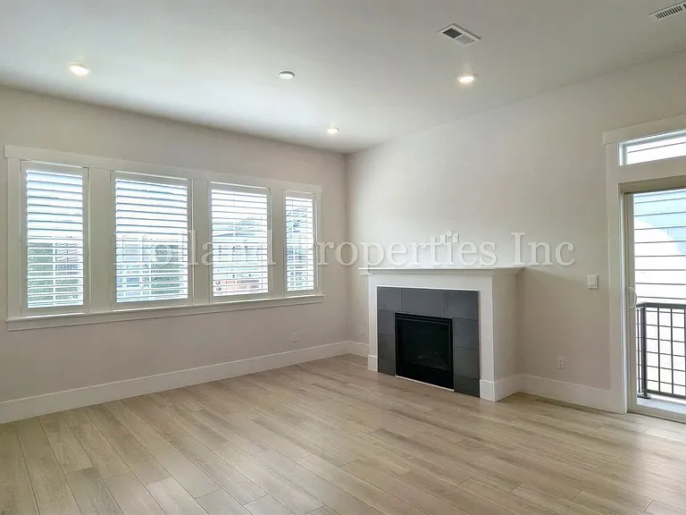 13728 SW 166th Ave — Photo 6