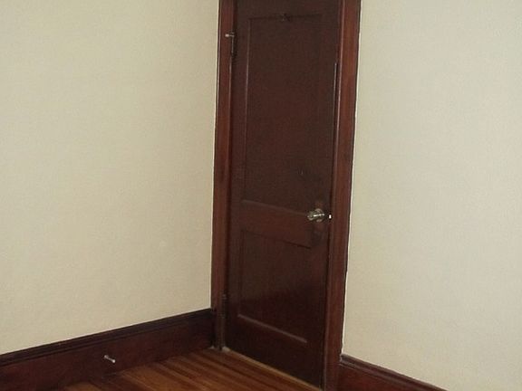 5th image of 15 Huxley Ave #3