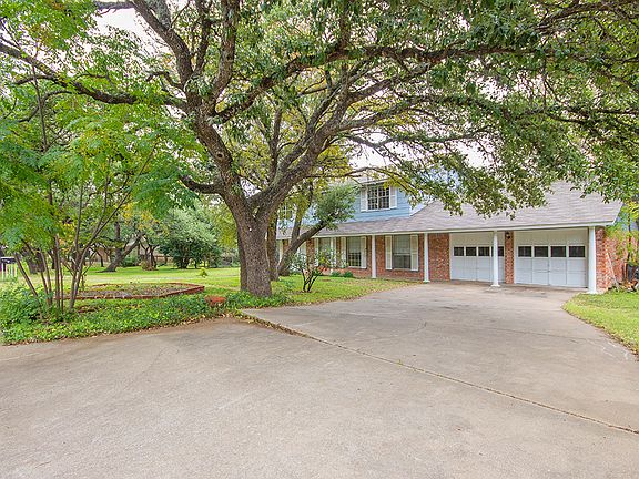 3rd image of 10015 Hidden Meadow Dr