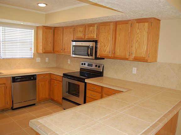 Spacious Kitchen