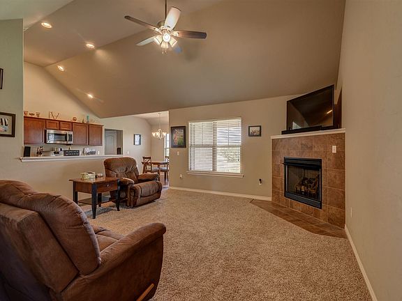 5th image of 4514 E Zachary Ln