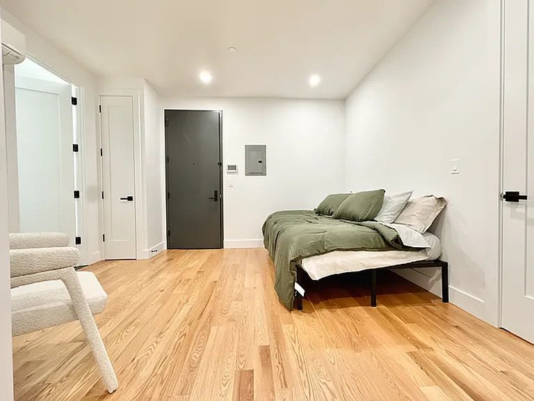 1644 New York Ave #3D — Photo 4