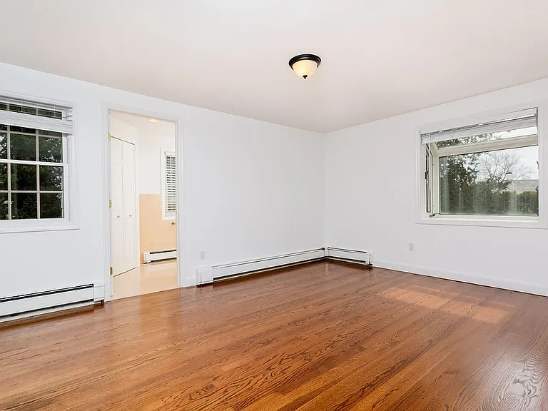 302 Sound Beach Ave — Photo 19