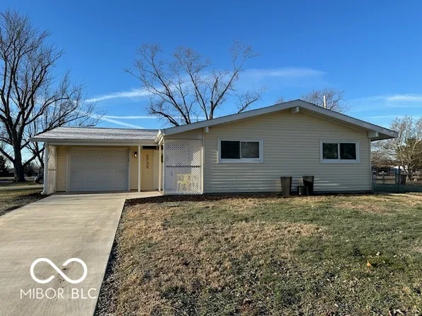 2732 Desoto Way, Columbus, IN 47203