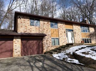 33 Oneida Trl, Malvern, OH 44644